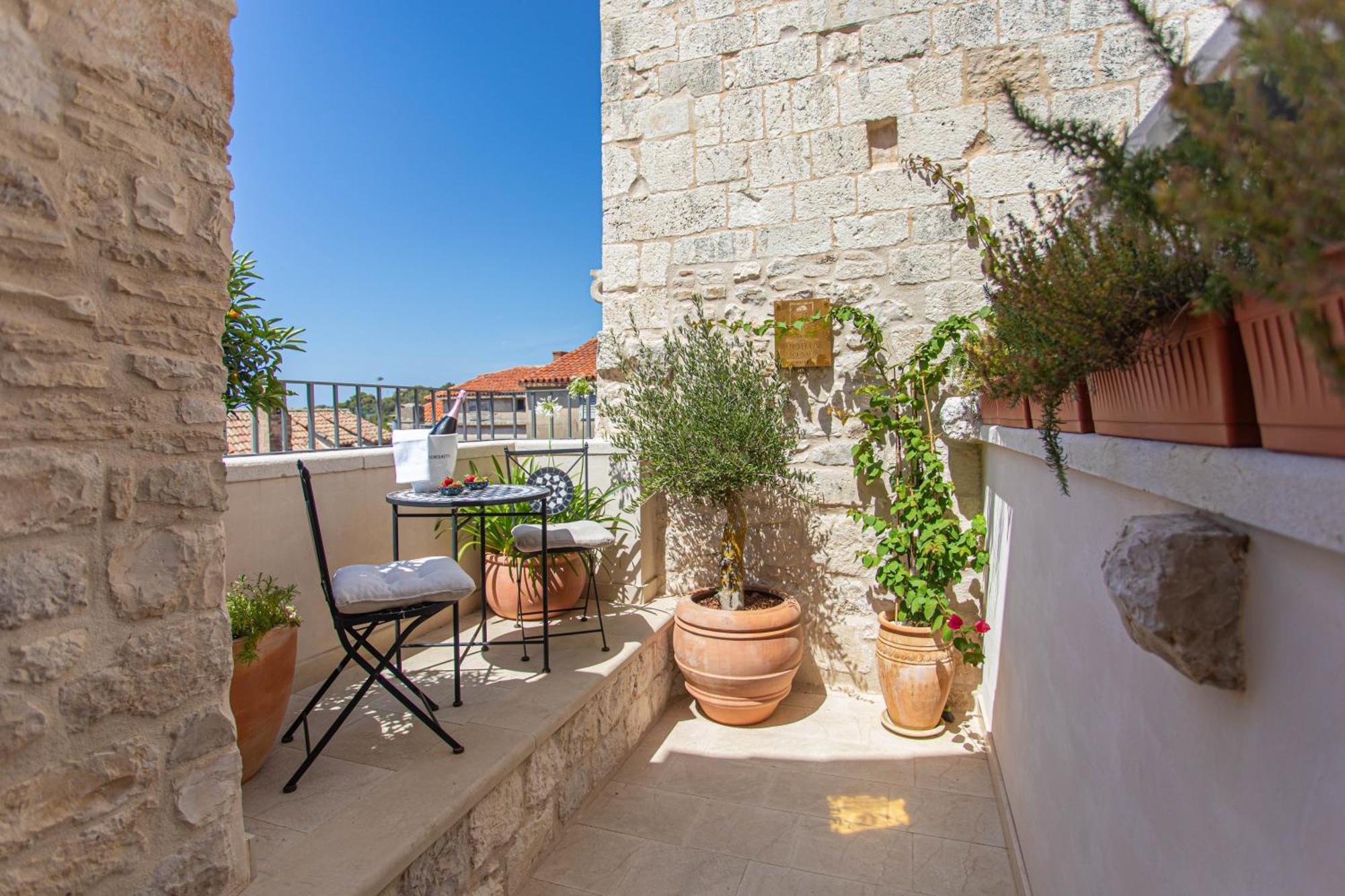 Porta Maestra Apartman *